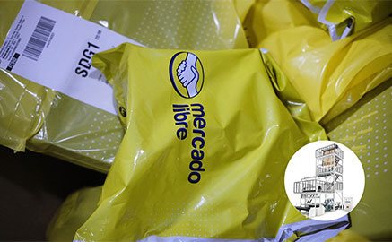 /How to Find Buyers for Dual-Color Courier Bags in South America? Zhuxin’s Market Guide